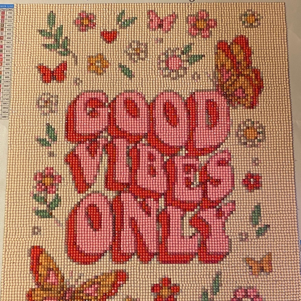 🩷Pink and Red 'Good Vibes Only' Beaded Art - Picture 2 of 3